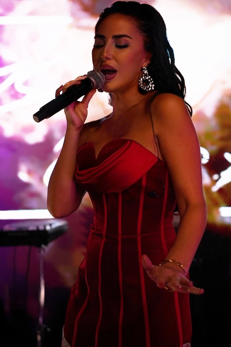 Otel Sahne Performansları